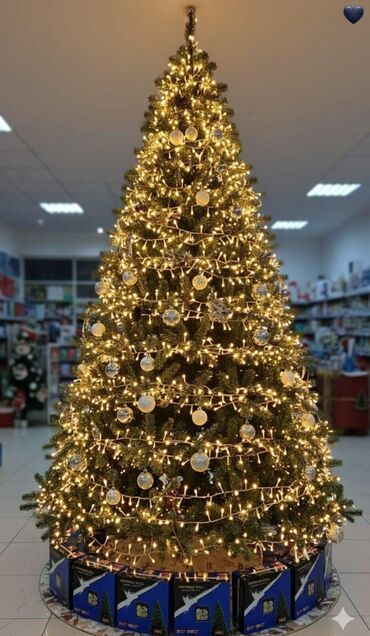 Yeni il ağacları: LED işıqlı Yeni il ağacı – payetli bəzəklərlə - Realistik iynəyarpaq — 1