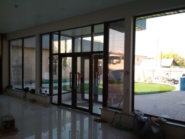 Алюминиевые окна на заказ: • Алюминиевый тамбур. • Входная группа ● Алюминиевые — 2