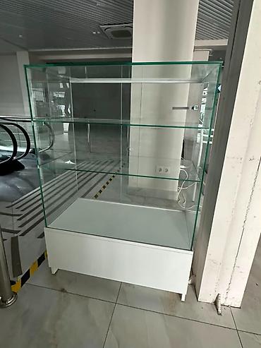 Торговое оборудование: Продаю стеклянные витрины за пол цены, делались под золото из плотного — 4