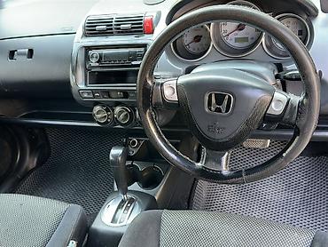 fit 3: Honda Fit: 2003 г., 1.5 л, Автомат, Бензин, Хэтчбэк — 5
