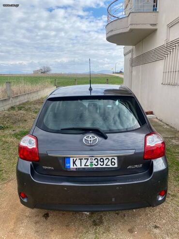 Toyota: Toyota Auris: 1.3 l. | 2010 έ. Χάτσμπακ — 17