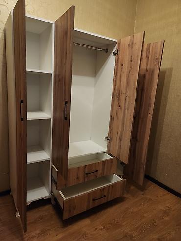 hamam xoncasi: Geniş həcmli 4 qapılı paltar şkafı - Material: ağ iç panel və təbii — 3