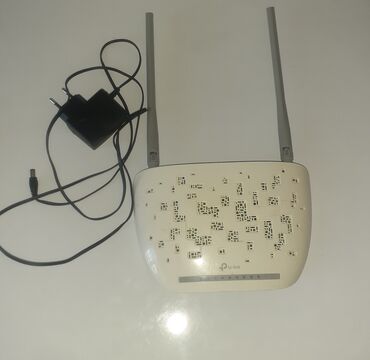 Lexus: TP-Link TD-W8961N ADSL2+ Wi‑Fi router Özəlliklər: - 2 ədəd