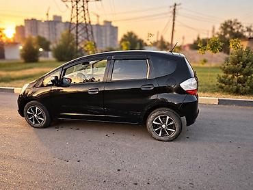 fit shuttle: Honda Fit: 2009 г., 1.4 л, Робот, Бензин, Хэтчбэк — 3