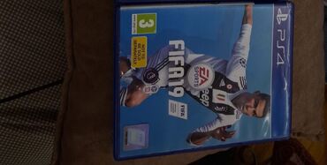pileteler: PS4 üçün FIFA 19 disk - Platforma: PlayStation 4 - Janr
