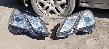х2 00: Комплект передних фар Mercedes-Benz 2011 г., Б/у, Оригинал — 1