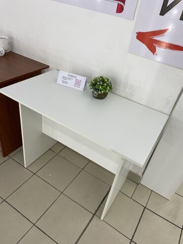 мебель из фанеры: Журнальный Стол, цвет - Белый, Новый