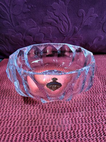 Stare vaze i dekor: Cinija nova pun kristal,led kristal Nachtmann Nemacka 70te. Nehtman — 1