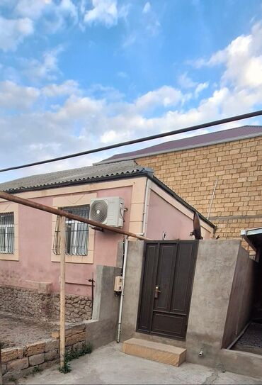 Həyət evləri və villaların satışı: 3 otaqlı, 70 kv. m, Orta təmir — 24