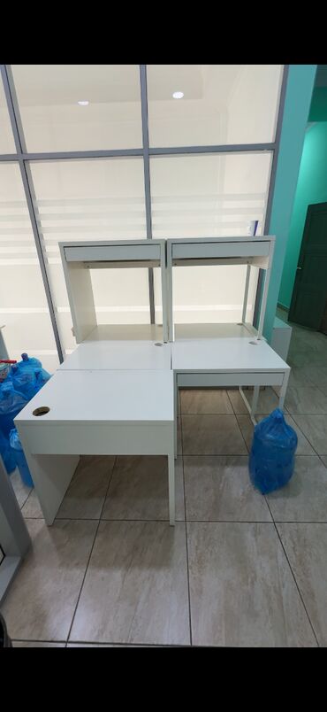 продам стройматериалы бу: Жазуу үстөл, Колдонулган