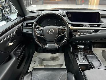 Lexus: Lexus ES: 2018 г., 2.5 л, Вариатор, Гибрид, Седан — 7