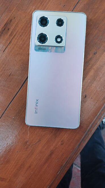 500 manat telefonlar: Infinix HOT 30i, 256 GB, Simsiz şarj
