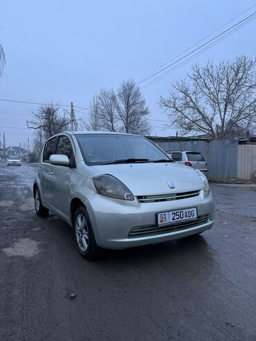 тайота ист задный стоп: Toyota Passo: 2004 г., 1.3 л, Автомат, Бензин, Хэтчбэк