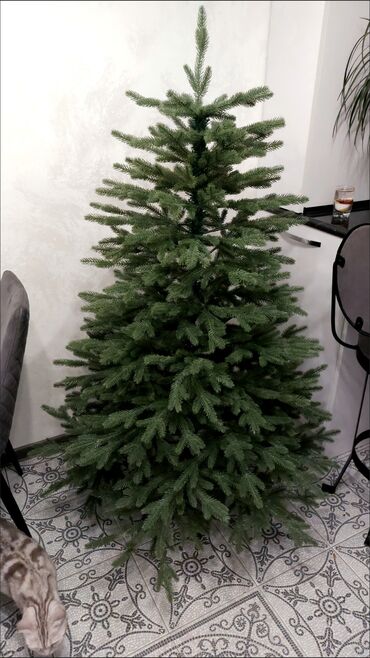 набор инструментов для работы с кожей: Искусственная ель для дома - Реалистичная хвоя: плотные ветви с