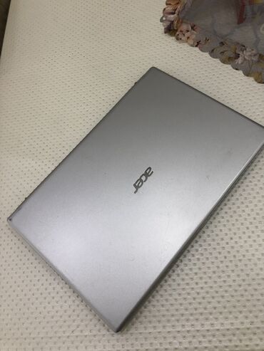 я ищу бу телефон: Ноутбук, Acer, 8 ГБ ОЗУ, Intel Core i3, 17.3 ", Б/у, Для работы, учебы, память NVMe SSD