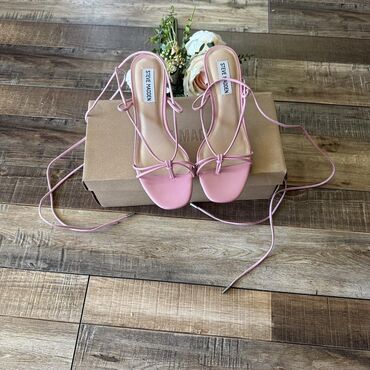 steve madden sandale ravne: Salonke, Steve Madden, 40
