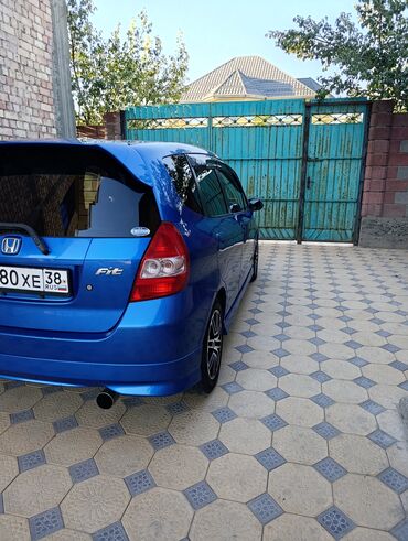 продажа хонда фит в бишкеке: Honda Fit: 2002 г., 1.5 л, Вариатор, Бензин, Хэтчбэк