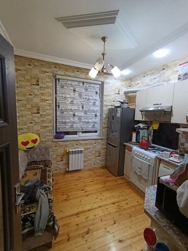 Həyət evləri və villaların satışı: 3 otaqlı, 80 kv. m, Kredit yoxdur, Orta təmir — 10