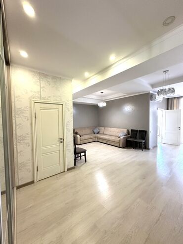квартира аренда долгосрочно бишкек: 2 комнаты, 64 м², Элитка, 3 этаж, Евроремонт