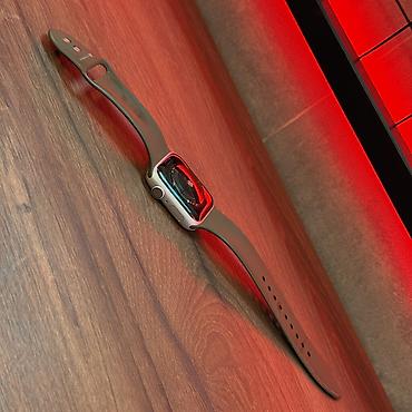 Apple Watch: Apple Watch 4 44 mm silver Зарядка в комплекте Состояние хорошее на — 10