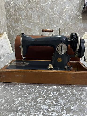 Спорт и хобби: Mexanik tikiş maşını – retro model, taxta baza. Heç bir problemi — 6
