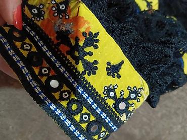 Ženska boho bluza sa vezom i čipkastim rukavima - Model: kratka bluza — 3