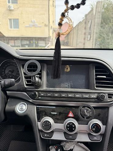 08: Hyundai Avante: 2019 г., 1.6 л, Бензин, Седан — 10
