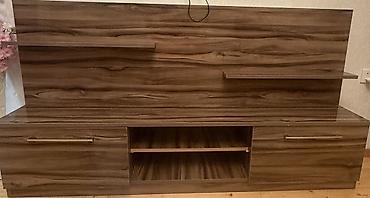 televizor altlığı: Qonaq otağı üçün TV stend/panel mebel dəsti. Tünd qəhvəyi, ağac — 2