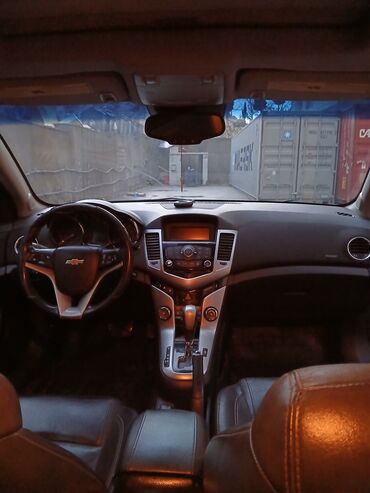 Chevrolet: Chevrolet Cruze: 1.4 l | 2012 il 295000 km Sedan — 8