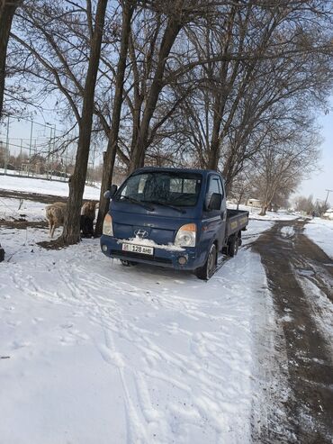 Hyundai: Hyundai Porter: 2004 г., 2.5 л, Механика, Дизель