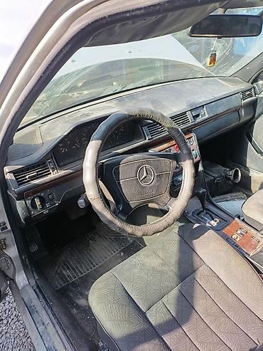silk way: Mercedes-Benz 220: 1995 г., 2.2 л, Автомат, Бензин, Универсал — 6