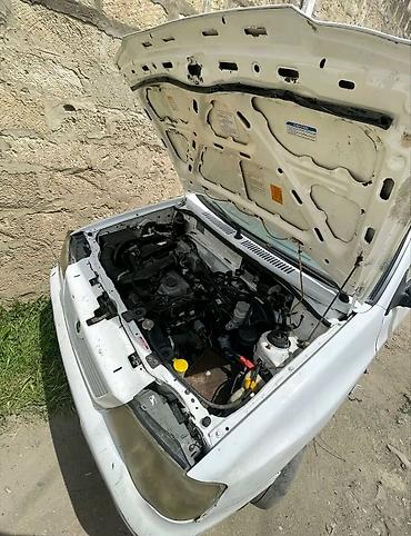 Saipa: Saipa 132 SE sedan - Kuzov: 4 qapılı sedan, ağ rəng - Mühərrik — 1
