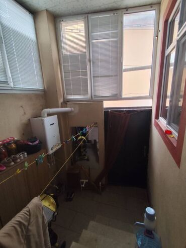 genclik ev: Binəqədi qəs. 3 otaqlı, 58 kv. m, Kredit yoxdur, Orta təmir