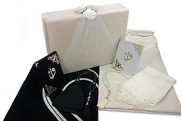Səccadə cənamaz cehizlik Dəstin tərkibi 1 ədəd gül və mirvari detallı