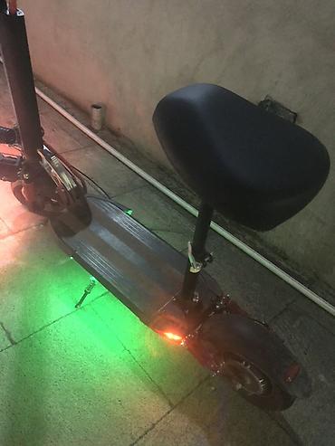 Электротранспорт: Elektrik skuter – oturacaqlı, güclü işıqlandırma və rəngli LED-lərlə — 2