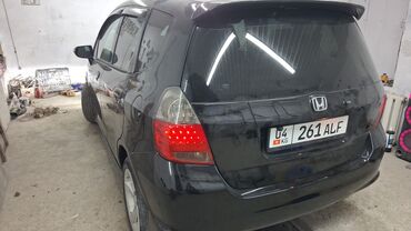 Honda: Honda Fit: 2005 г., 1.3 л, Автомат, Хэтчбэк — 7