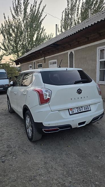 bmw х3: Ssangyong Tivoli: 2019 г., 1.6 л, Автомат, Бензин, Кроссовер — 4