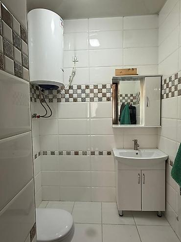 Продажа коттеджей и домов: 5 и более комнат, 250 м², 6 соток, Ош, Геологородок, Собственник — 16