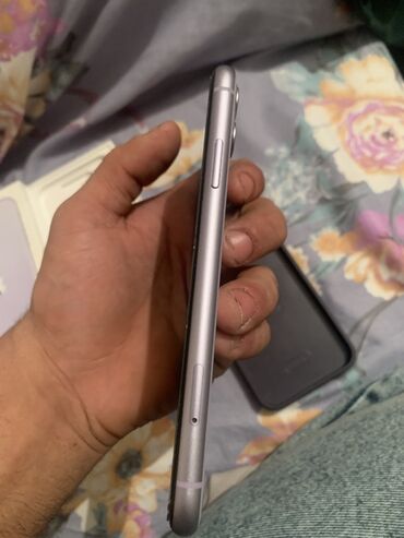 Apple iPhone: IPhone 11, Face ID — 6