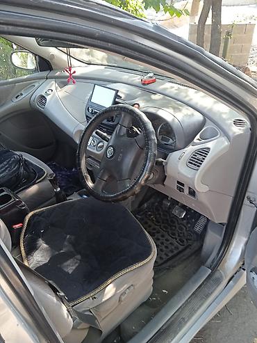 алмашаи: Nissan Almera Tino: 2001 г., 2 л, Механика, Бензин, Универсал — 2