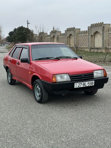 VAZ (LADA): VAZ 21099 sedan - Kuzov: 4 qapılı sedan, qırmızı rəng, qara bamper və — 3