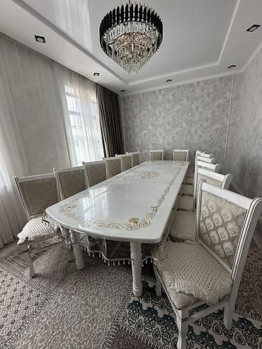большие столы: Продается стол со стульями, кол-во стульев — 2