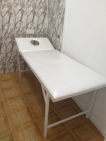 Salon, tibbi mebel dəsti: Tibbi refler 40 azndan başlayir Her nov salon Mallarinin topdam ve — 24