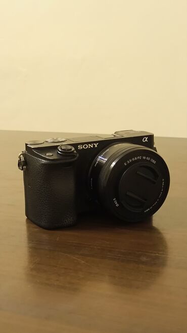 ses yazan aparat satisi: Sony a6300 + 16-50mm Kamera tam ideal vəziyyətdə. Heç bir nasazlıq