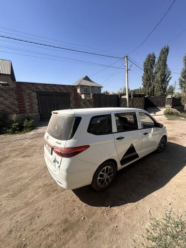 авто в рассрочку лизинг: Этот автомобиль станет отличным выбором для городских поездок и