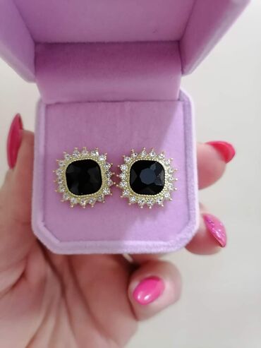 Minđuše: Mindjuse 800 — 18