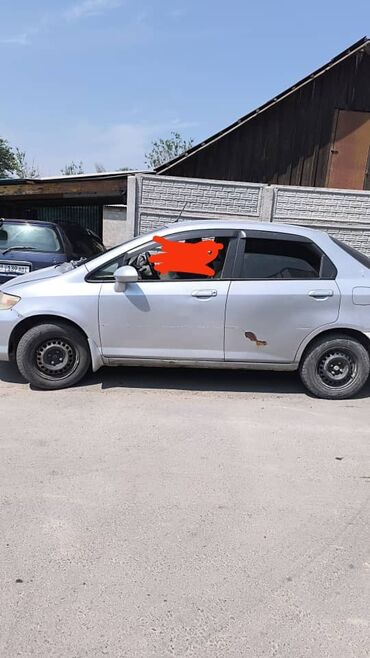 автомобиль не дорого: Honda Fit Aria: 2003 г., 1.5 л, Вариатор, Бензин, Седан