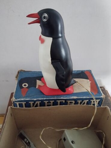 коллекционная: Советская игрушка, на батарейке, "Пингвин". 200 сом