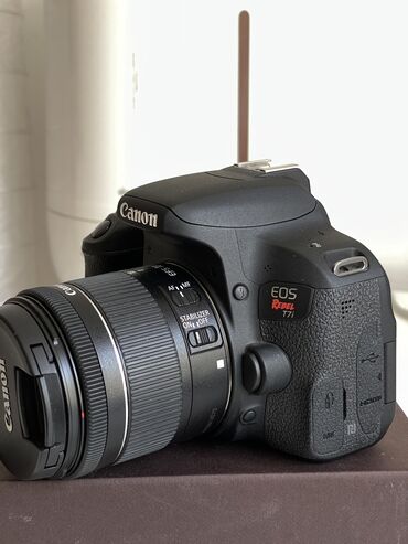 старые фотоаппарат: Продаю Canon EOS Rebel T7i EF-S -kit Вместе с 2 линзами макро и EFS