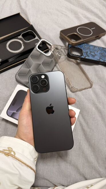 вертувалный очки: IPhone 16 Pro Max, Новый, 256 ГБ, Black Titanium, Чехол, Защитное стекло, 100 %